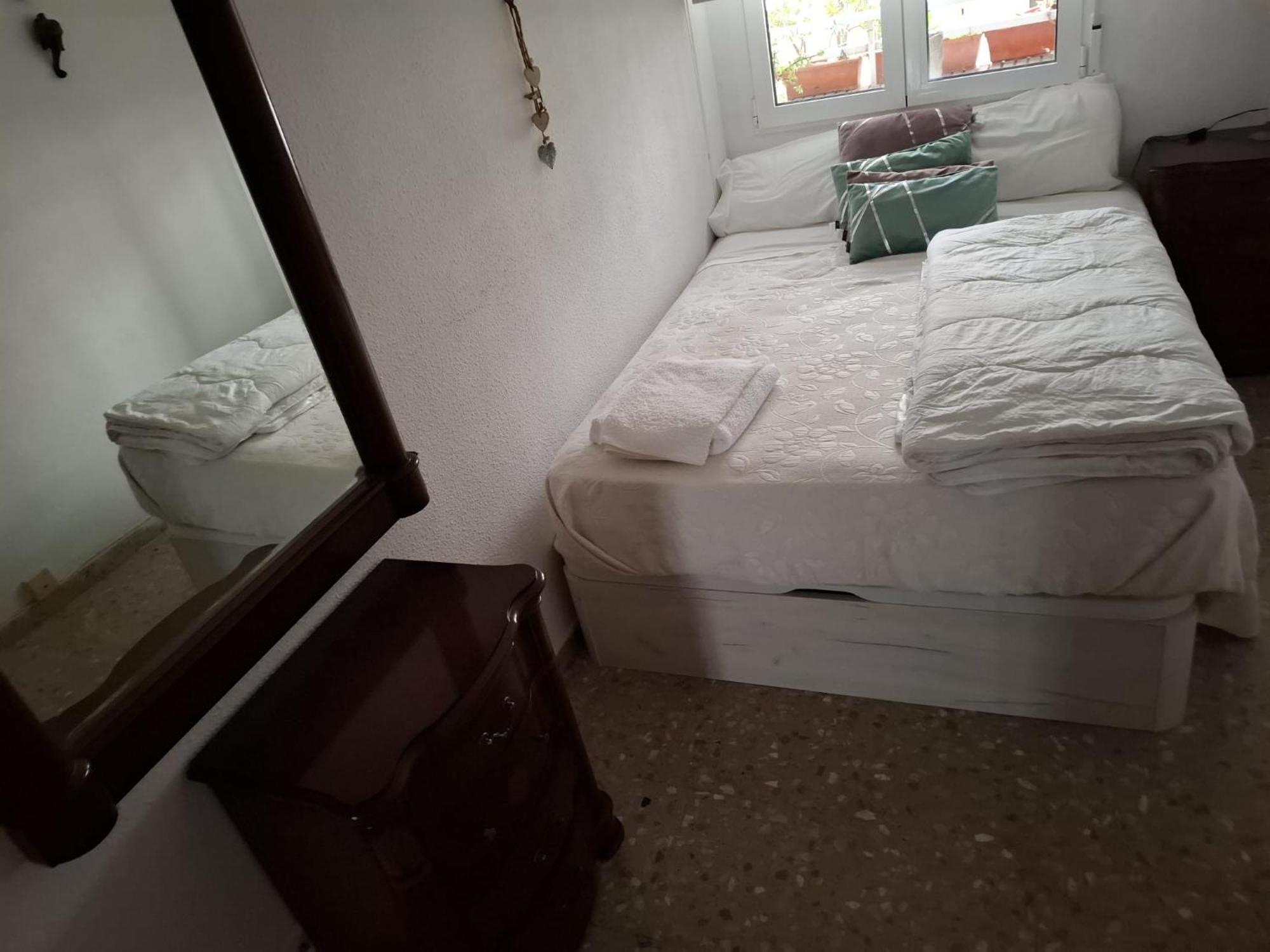 Private Room In A Shared Flat In Castellon Кастельйон-де-ла-Плана Екстер'єр фото